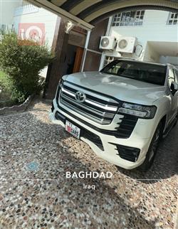 تويوتا لاندكروزر